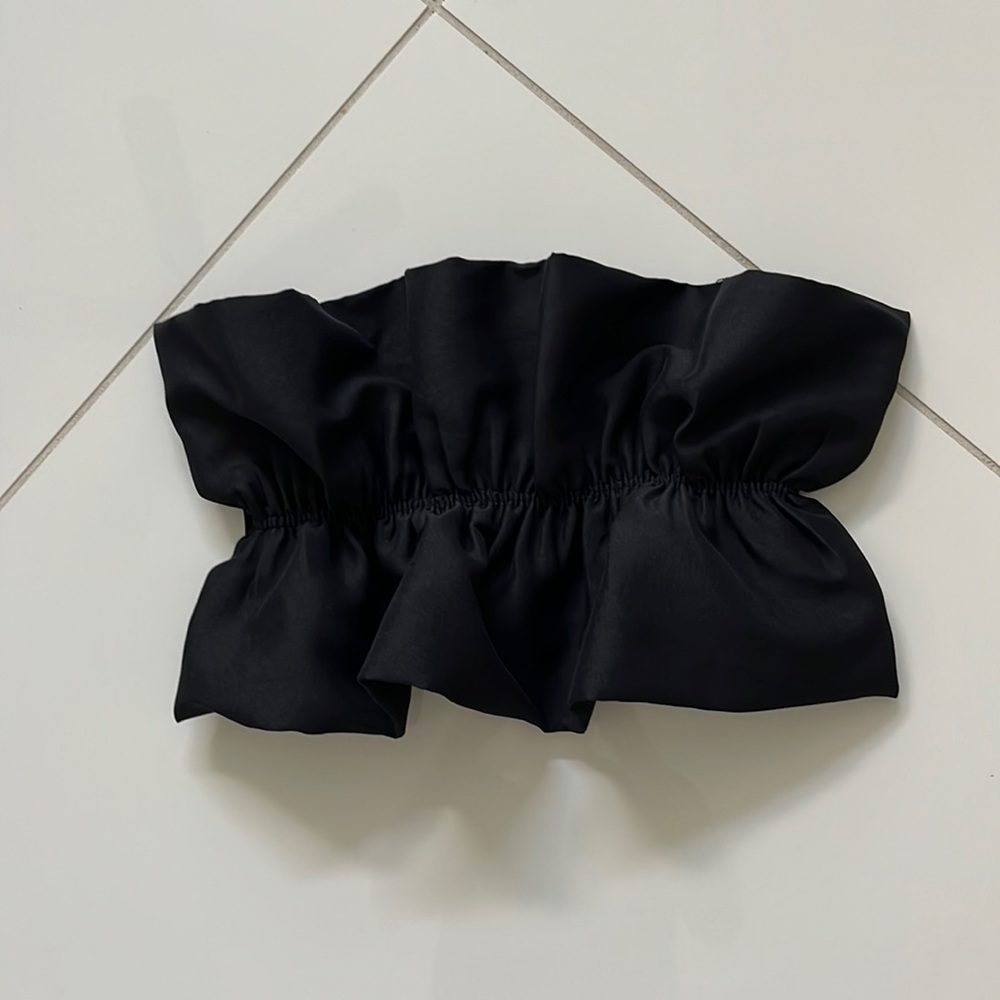 Black bandeau top